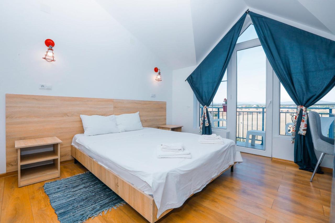 Laguna Beach Club Bazaleti Lake Dushet'i Eksteriør billede
